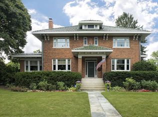 118 Oxford Rd, Kenilworth, IL 60043