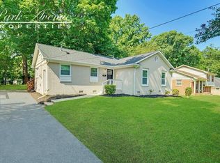 5009 Brooktree Dr, Charlotte, NC 28208