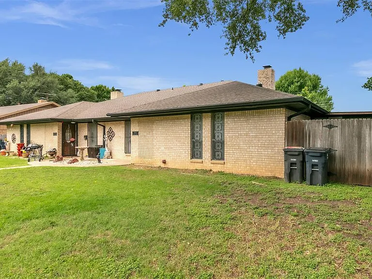 4908 Inverness Ave — Photo 3