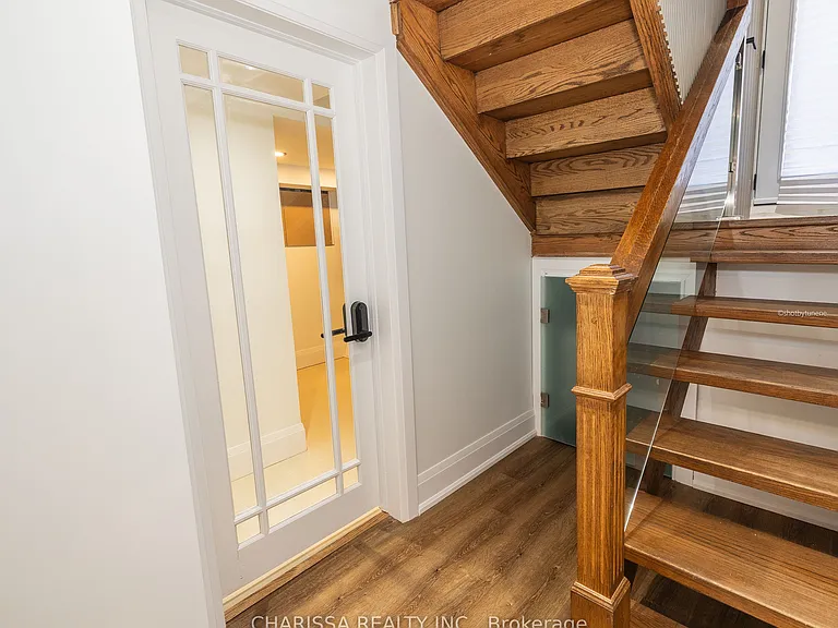 60 Belvedere Dr — Photo 42