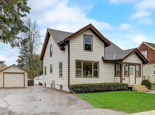 849 Main St, Belgium, WI 53004