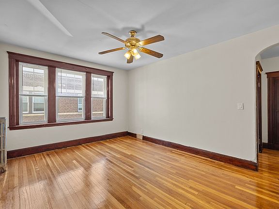 3rd image of 68 Linden St APT 49