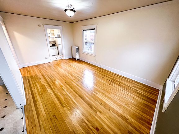 4th image of 621 1st Ave #5