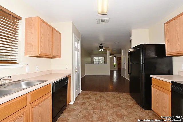 10707 N Shaenridge — Photo 16