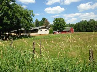 E5195 Evergreen Rd, Aniwa, WI 54408