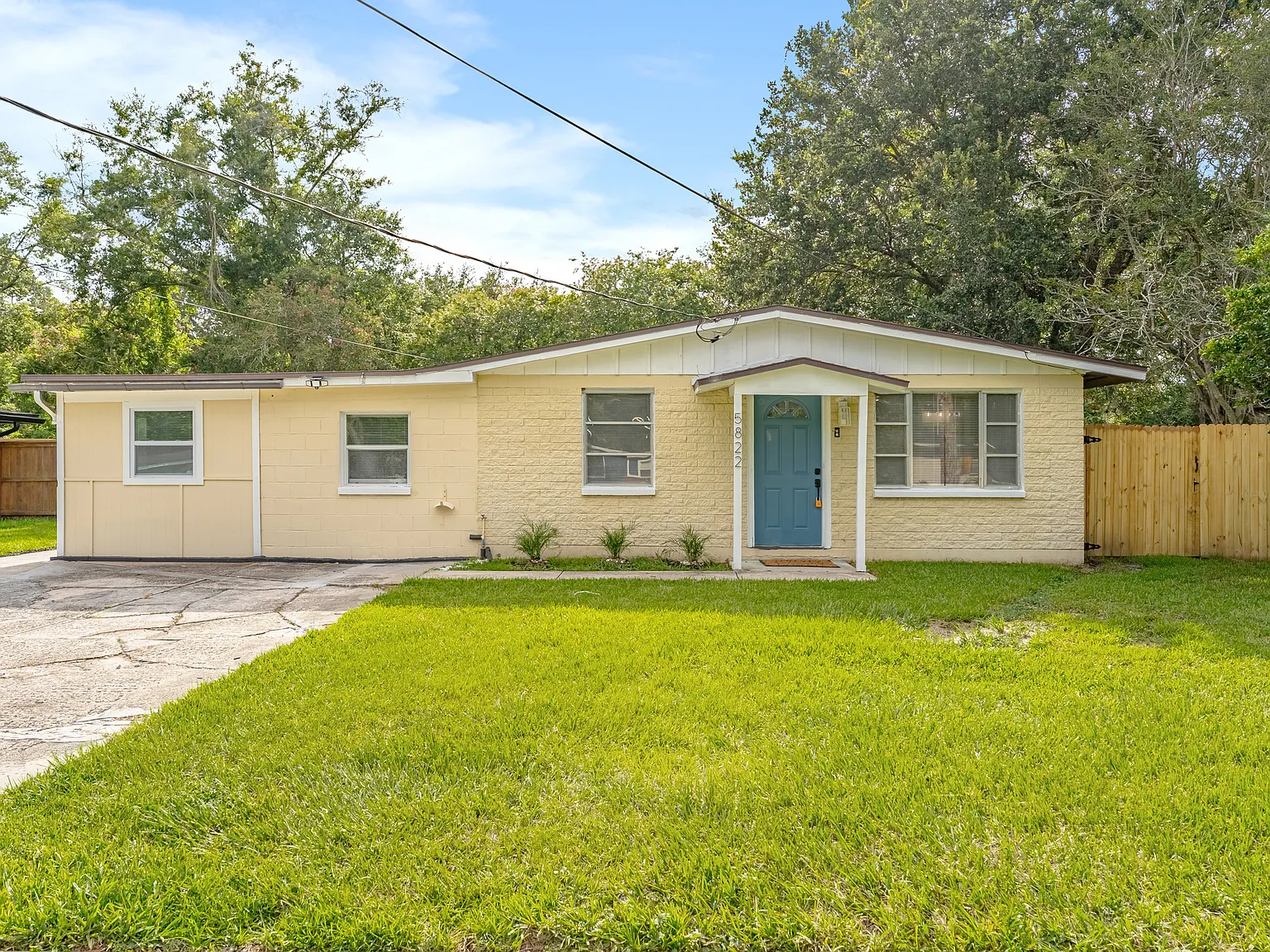 5822 Tampico Road - Main Residence — Photo 2