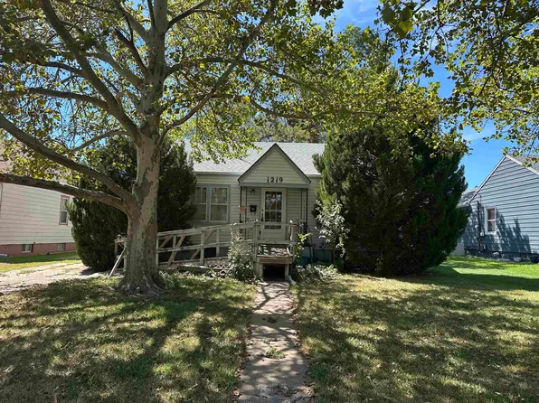 1219 Monroe St, Great Bend, KS 67530