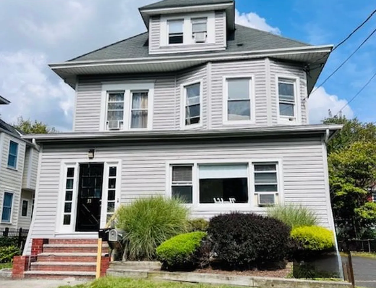 2 bed, $2,495 — Photo 1