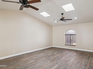 4662 W Kings Ave, Glendale, AZ 85306