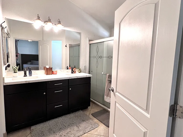 23232 Trillium Dr — Photo 15