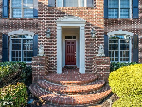 2nd image of 8120 Amsterdam Ct