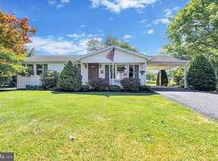 887 Mount Rock Rd, Carlisle, PA 17015