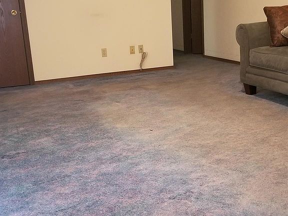 5th image of 518 Park Meadow Dr