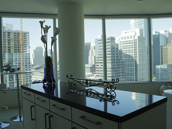 5th image of 301 Main St #22H