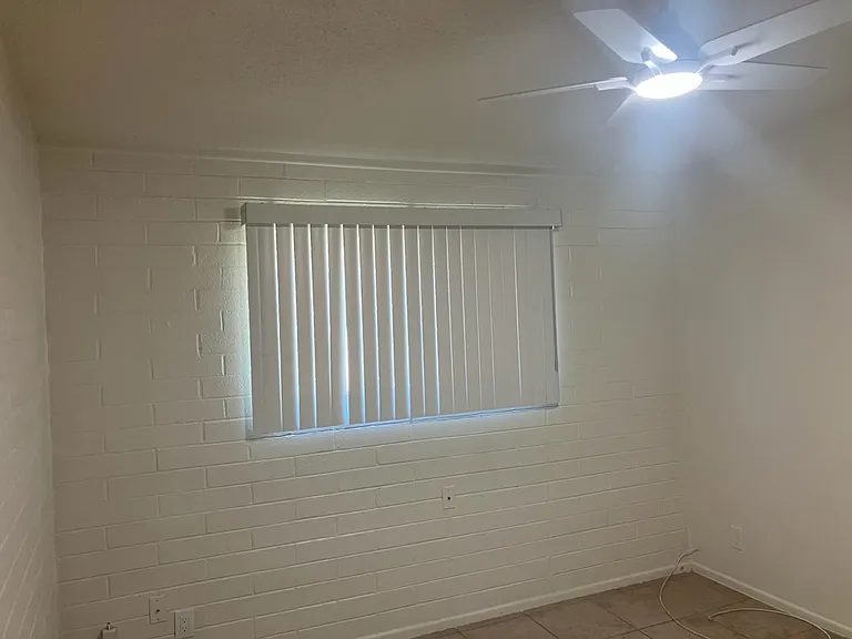 2624 W Orangewood Ave #3 — Photo 5