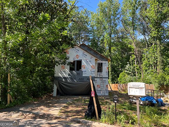 3rd image of 3941 Magnolia Ln