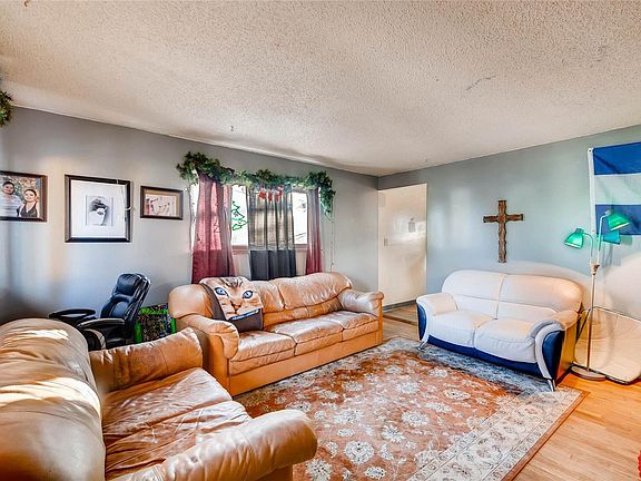 5th image of 4622 W 10th Ave