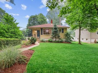 404 N Central Ave, Ramsey, NJ 07446