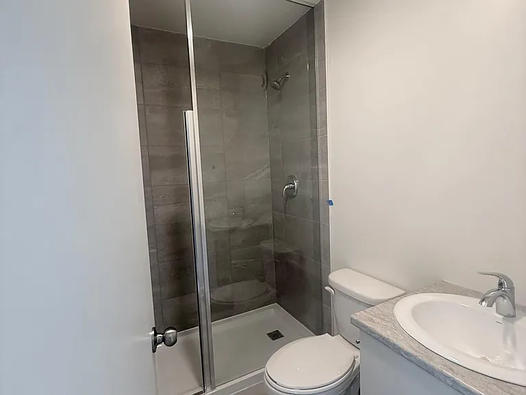 16 Melbourne Ave #320B — Photo 18