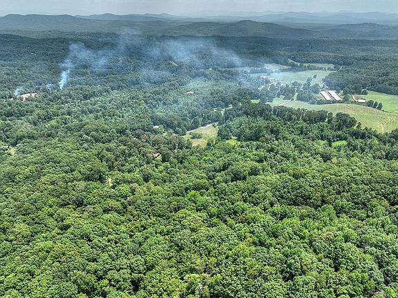 3rd image of Laurel Springs Rd