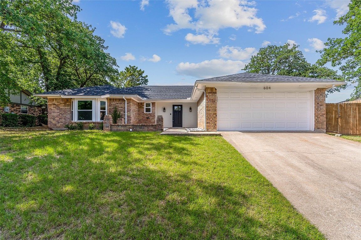 604 Steeplechase Dr, Bedford, TX 76021 | Zillow