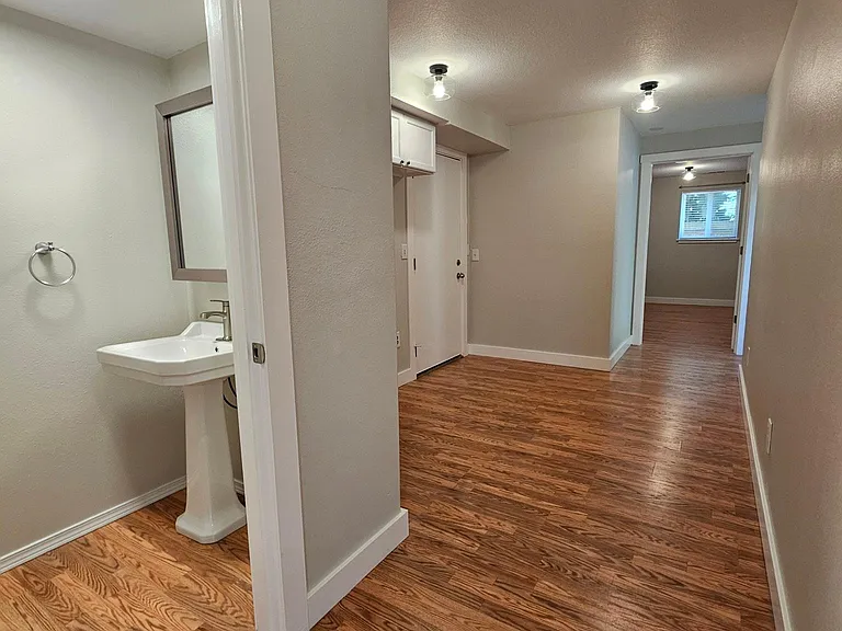 13235 SE Oatfield Rd — Photo 3