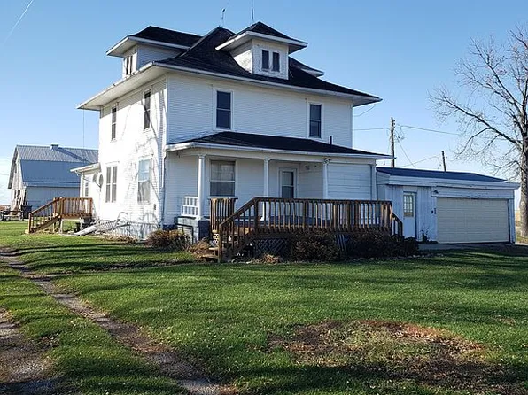 15527 330th Ave, Keota, IA 52248