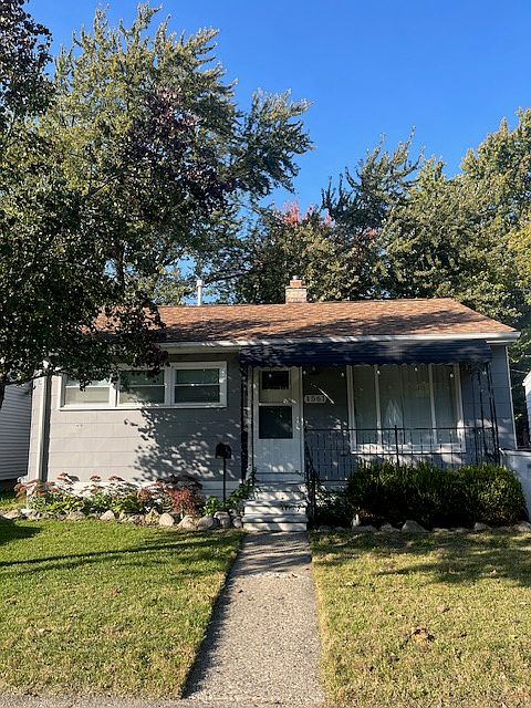 1st image of 1561 E Granet Ave