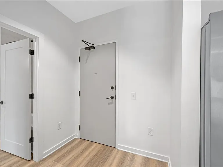 512 Flat Shoals Ave SE #206 — Photo 9