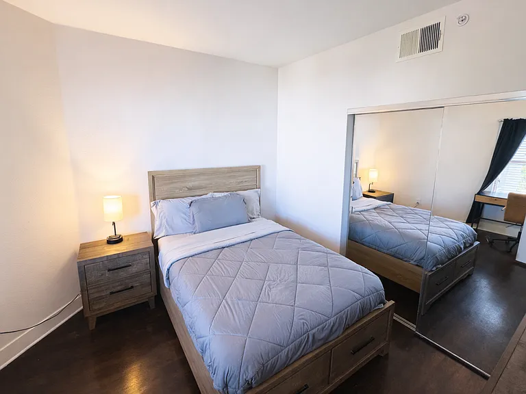 10740 Wilshire Blvd #605 — Photo 10