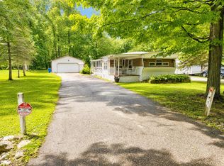 309 Northway Rd, Houghton Lake, MI 48629