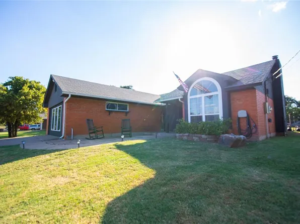 6519 Central Rd, Guthrie, OK 73044