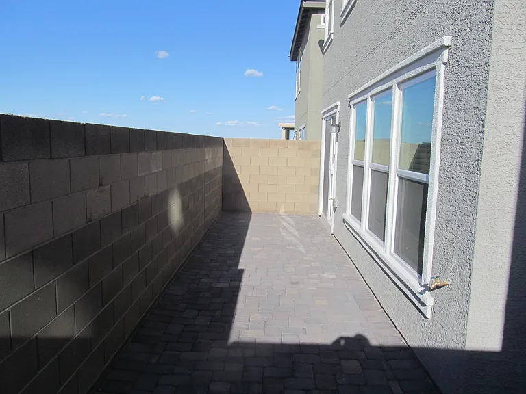 8110 Oakwood Bend Ave — Photo 31