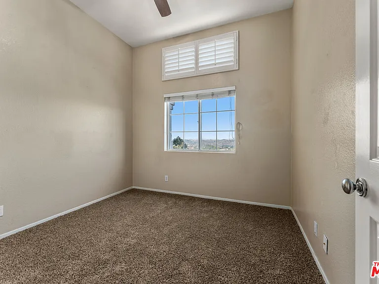 1010 S Farralon Ln — Photo 6