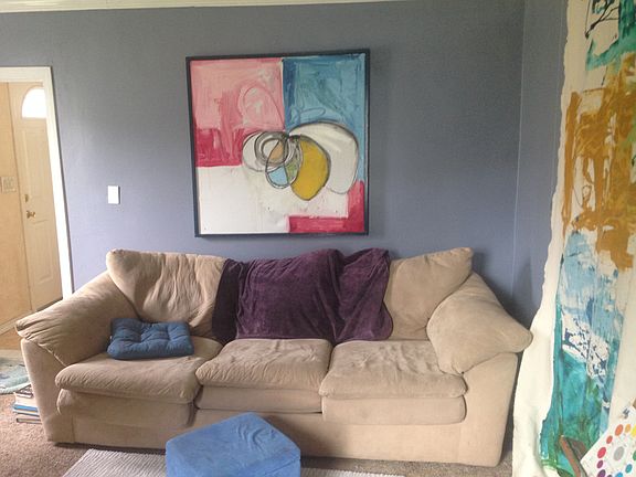 living room_front of house