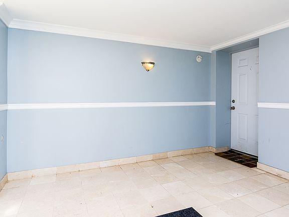 4th image of 4954 N Kimball Ave APT 2W