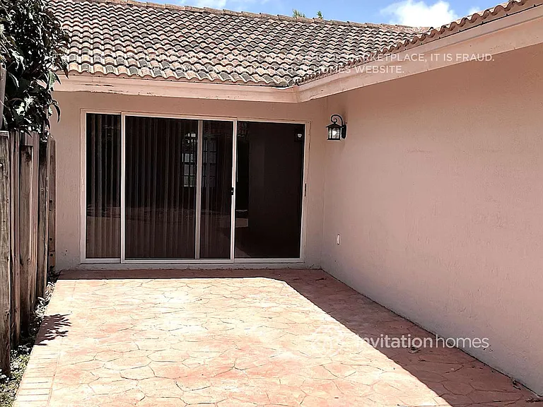 14108 SW 145th Pl — Photo 16