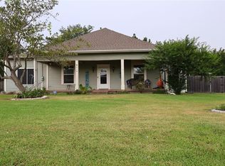 210 Hopkins St, Alba, TX 75410