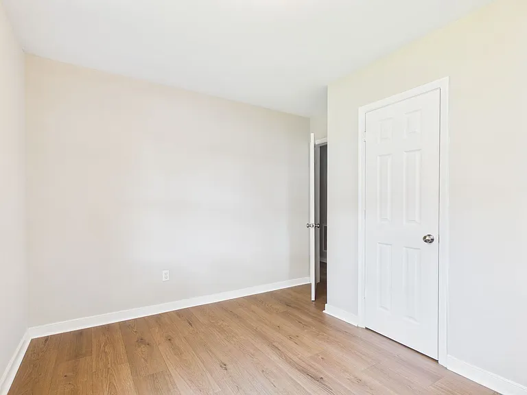 2313 National St — Photo 31