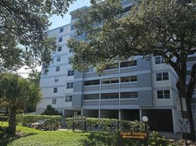 3301 Spanish Moss Ter