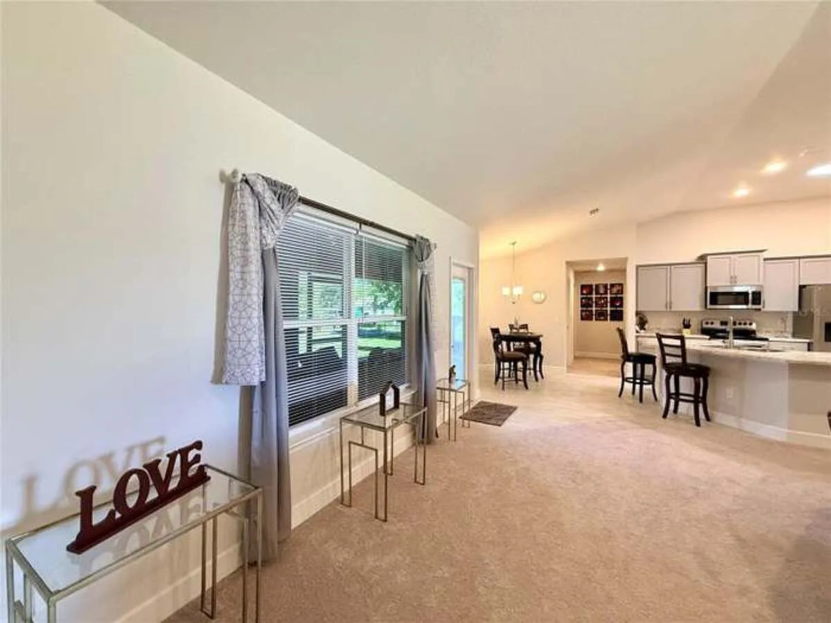 3 bed, 2013 sqft, $1,650 — Photo 1