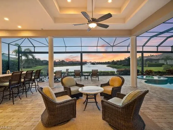 6622 Costa CIR, NAPLES, FL 34113