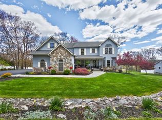 125 Senate Rd, Milford, PA 18337