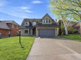 138 Miller Dr, Hamilton, ON L9G 4W4