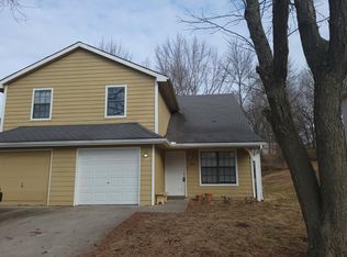 828 Dains Ct, Liberty, MO 64068