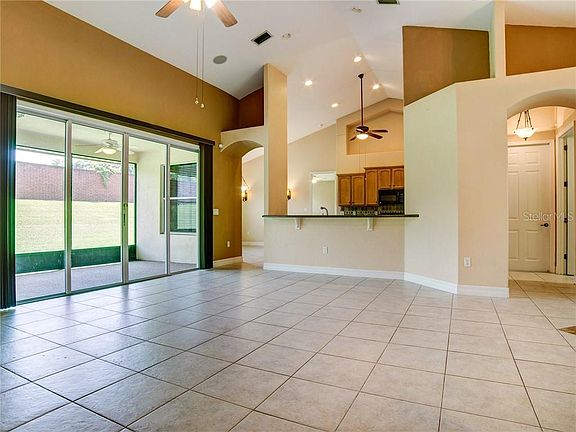 4th image of 1201 Johns Cove Ln