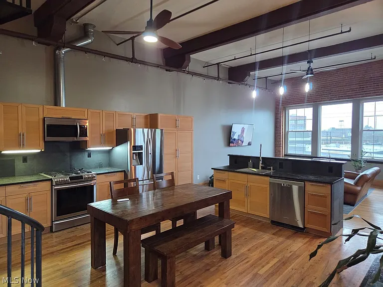 1667 E 40th St #3G — Photo 16