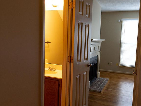 2nd image of 2306 18th Ave S