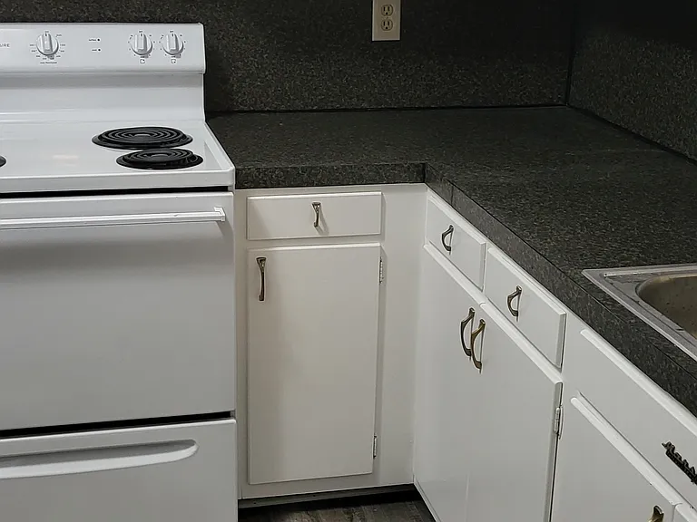 574 Lula Ln — Photo 2