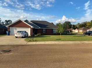 143 N Magnolia Pl, Pontotoc, MS 38863